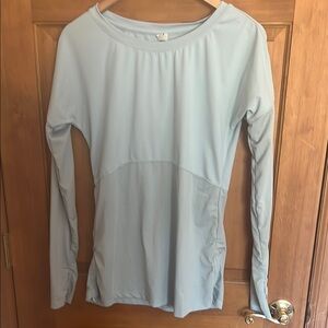 FABLETICS light green long sleeve athletic too